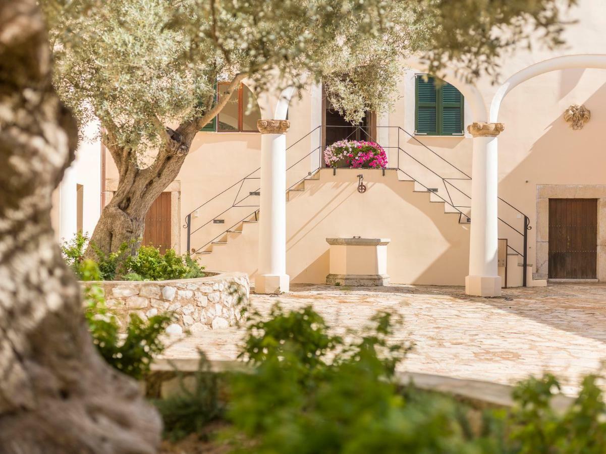 Carrossa Hotel & Spa Arta Bagian luar foto